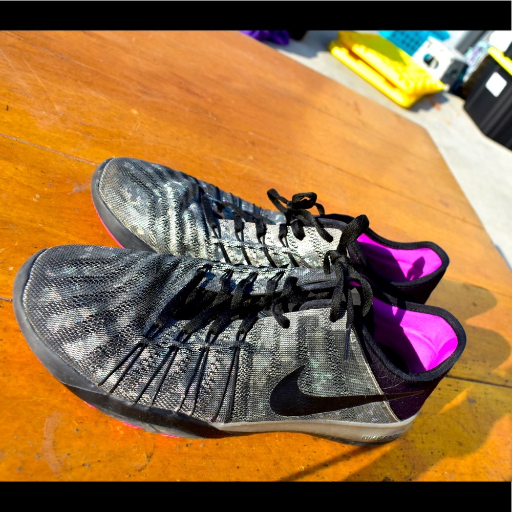 Nike tennis shoes